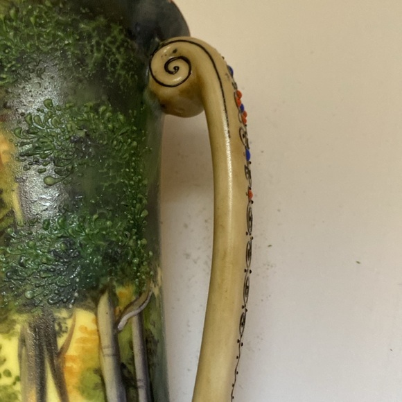 Noritake handpainted made in Japan vase. Moriage details. - Picture 4 of 8